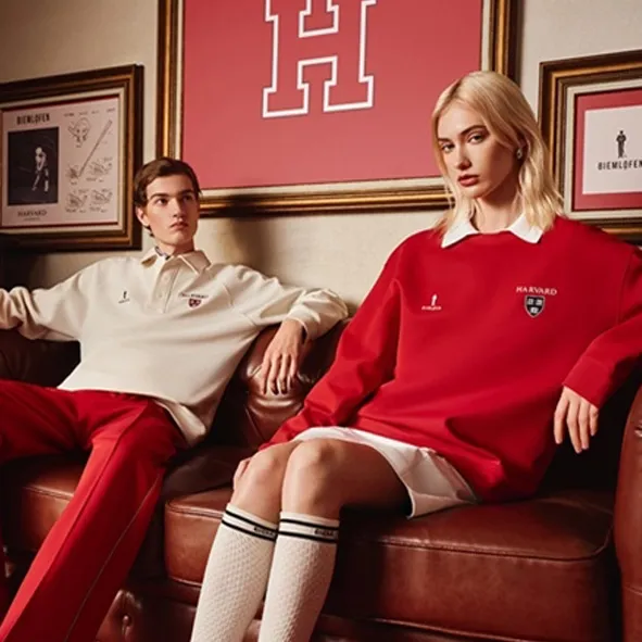 Harvard Meets Chinese Elegance: A Cultural Fusion in University Apparel